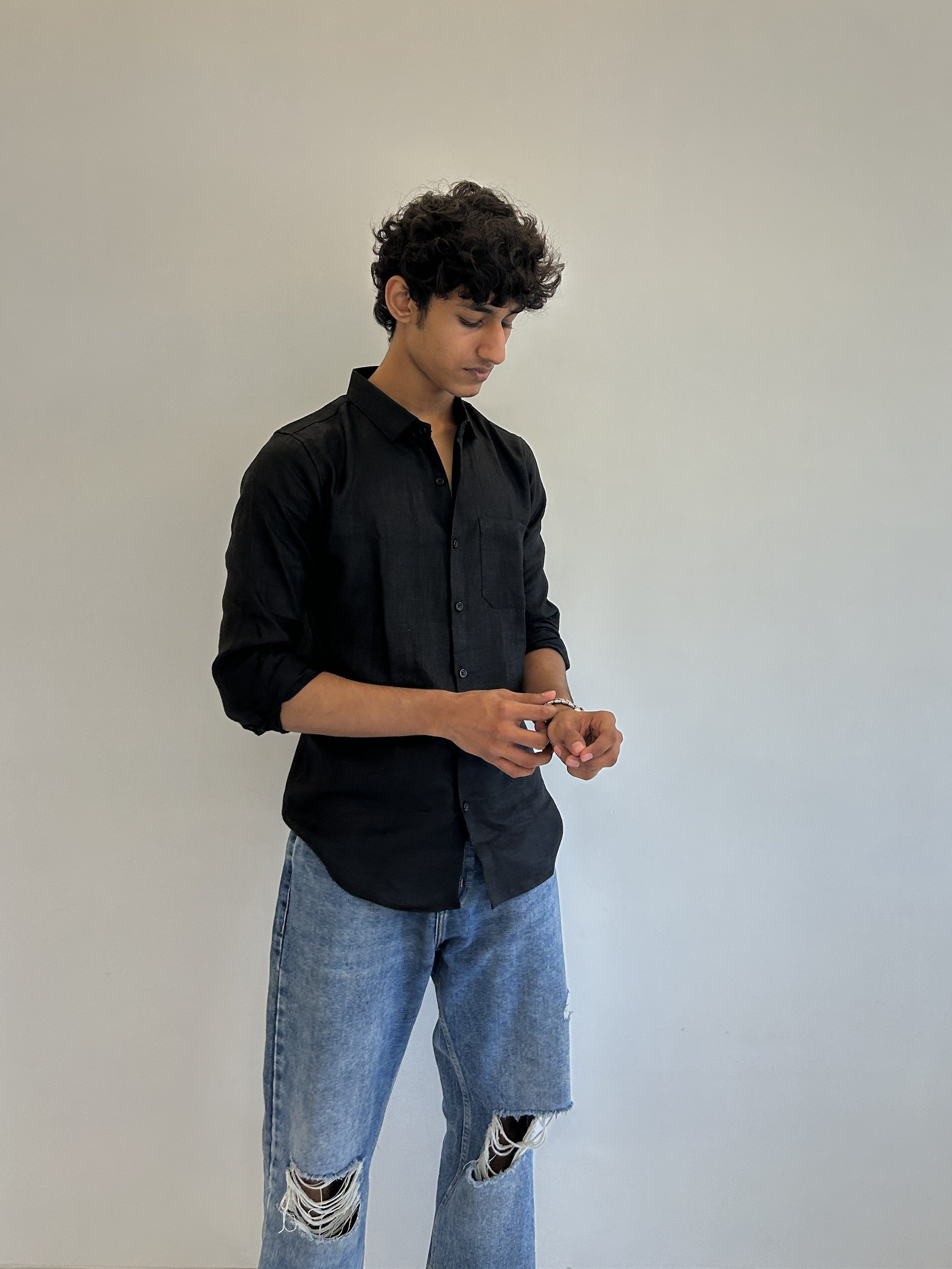 Men's Pure Linen Shirt – Classic Black with Pocket 