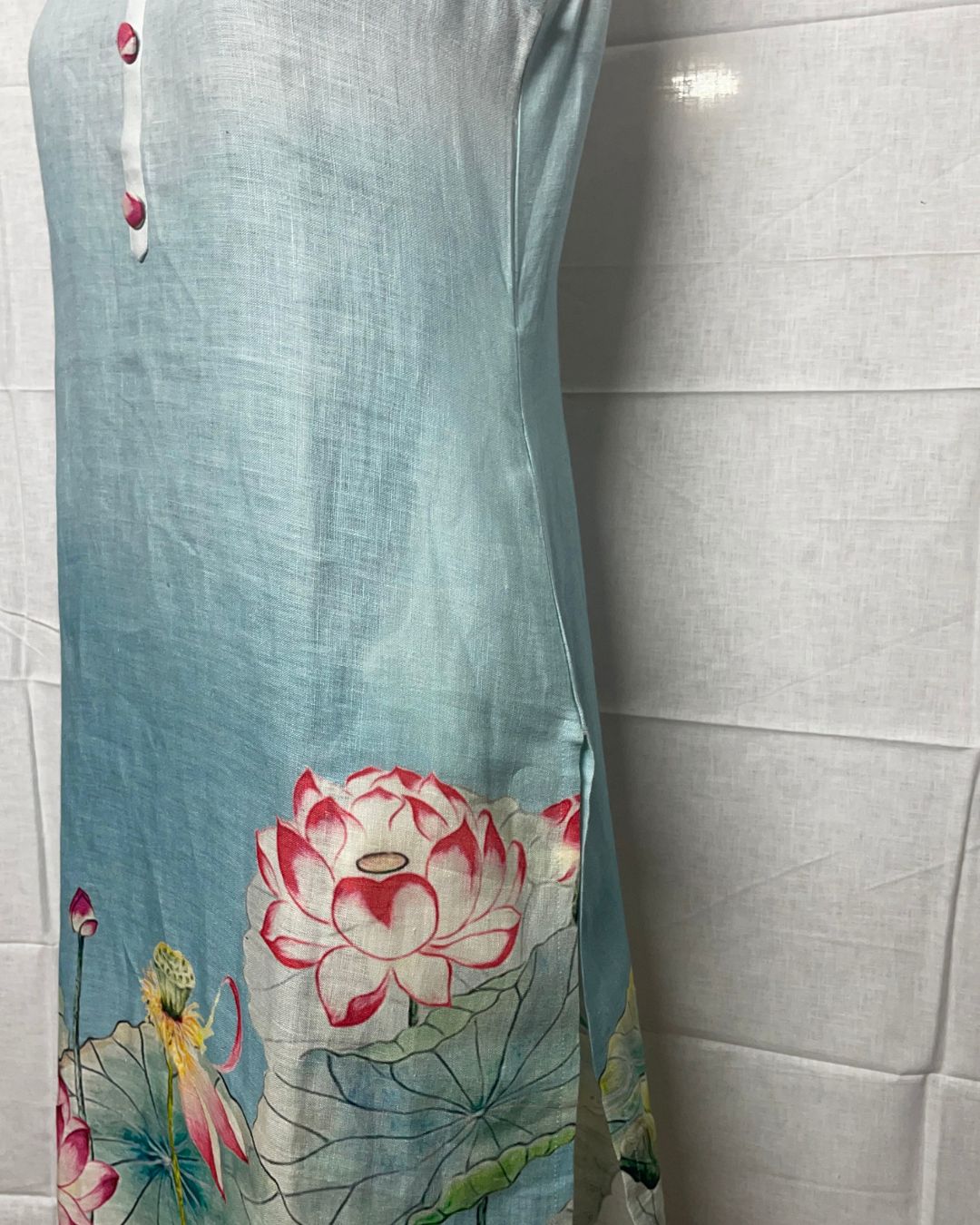 Lotus Breeze Linen Kurti