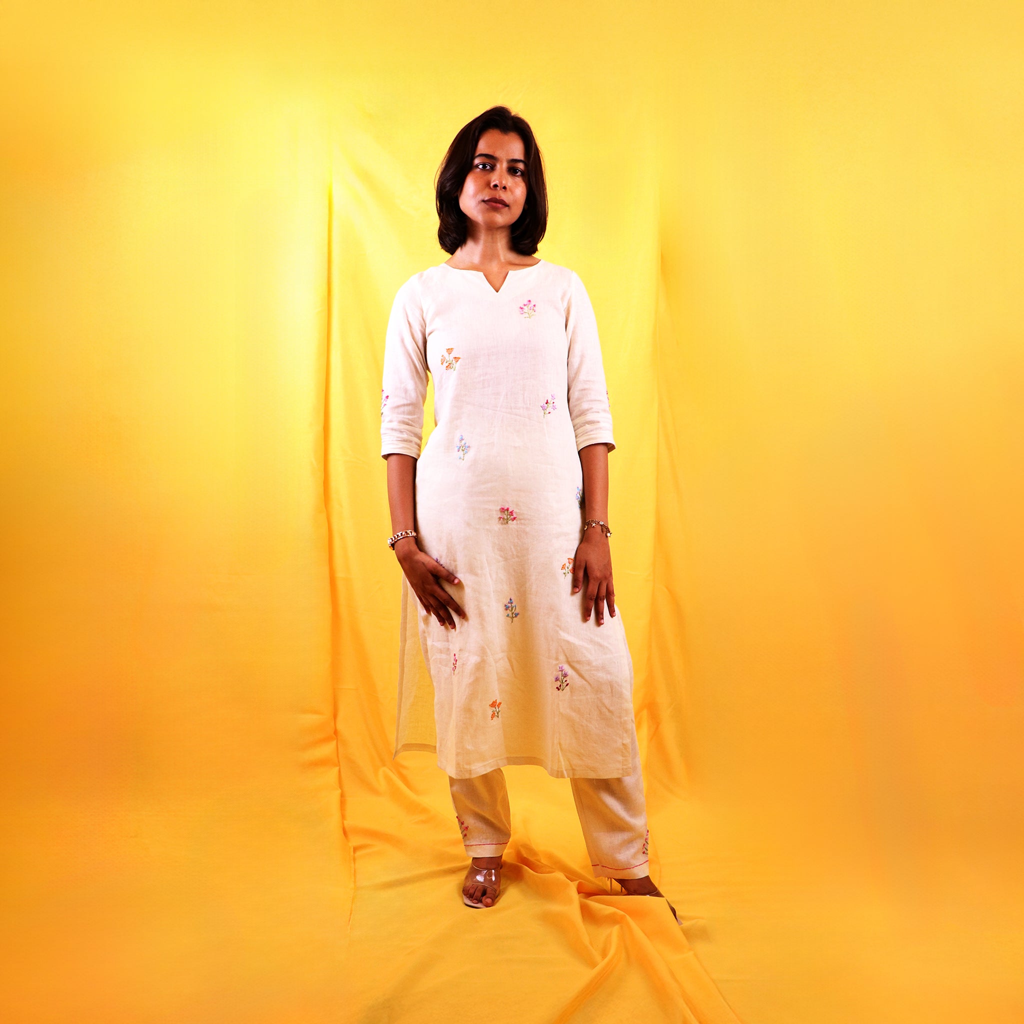 Pearl White Blossom Linen Set